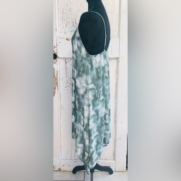 🍀 Lucky Brand Green Tie Dye Asymmetrical Hem Dress- NWT- Size: medium - Picture 7 of 8